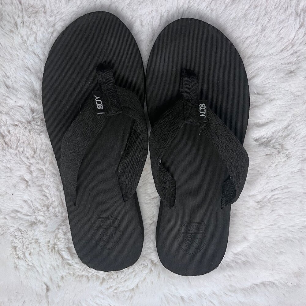 NewDenBer Women's Classical Comfortable II Flip-Flop - Size 9 - NWOT